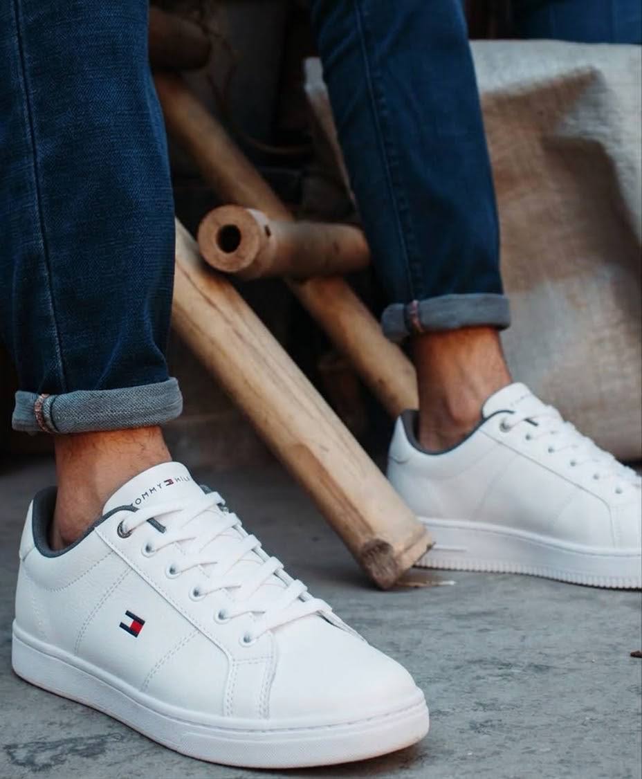 TOMMY HILFIGER ESSENTIAL LEATHER LACE-UP TRAINERS-WHITE